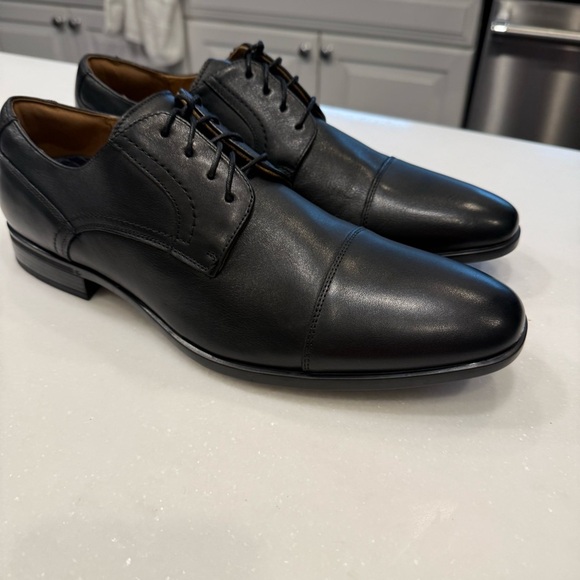 Florsheim Men’s Zaffiro Cap Toe Oxford Black Leather, Size 10.5 M NEW main image 2